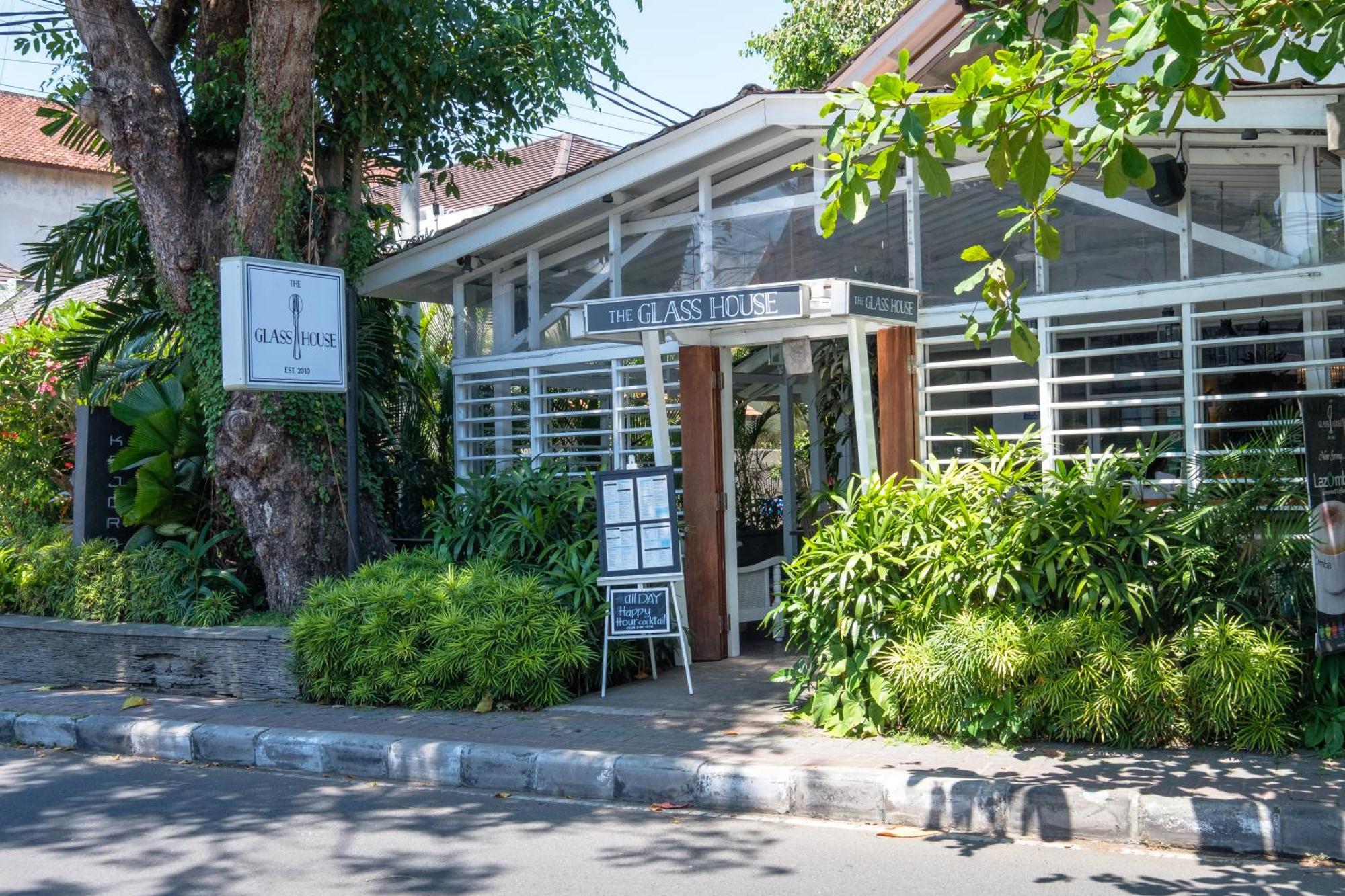 Kejora 12 Beachfront 3 Bedroom Luxe Villa Sanur  Exterior photo